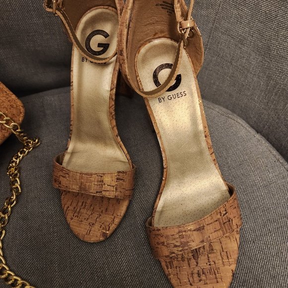 Guess. High heels. Open toe sandals - Picture 7 of 8